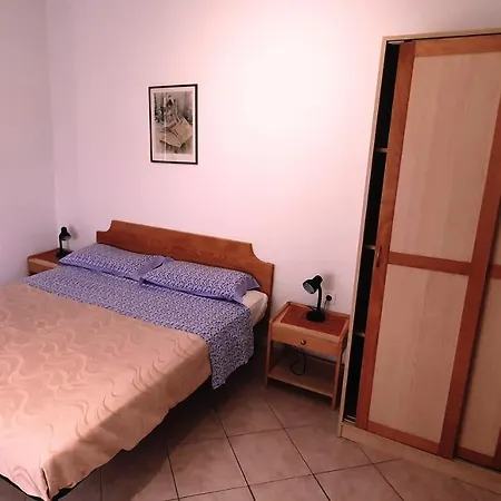 Cecillia Mare Apartment