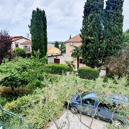 Cecillia Mare Apartament *