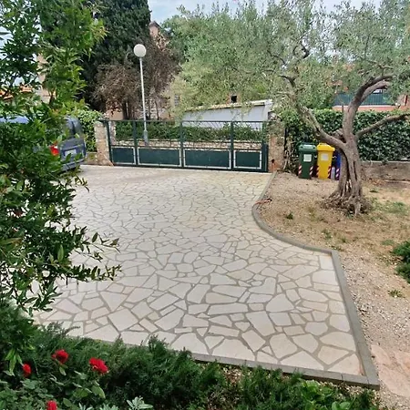 Cecillia Mare Apartment