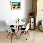 Cecillia Mare Apartment *