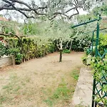Apartment Cecillia Mare *
